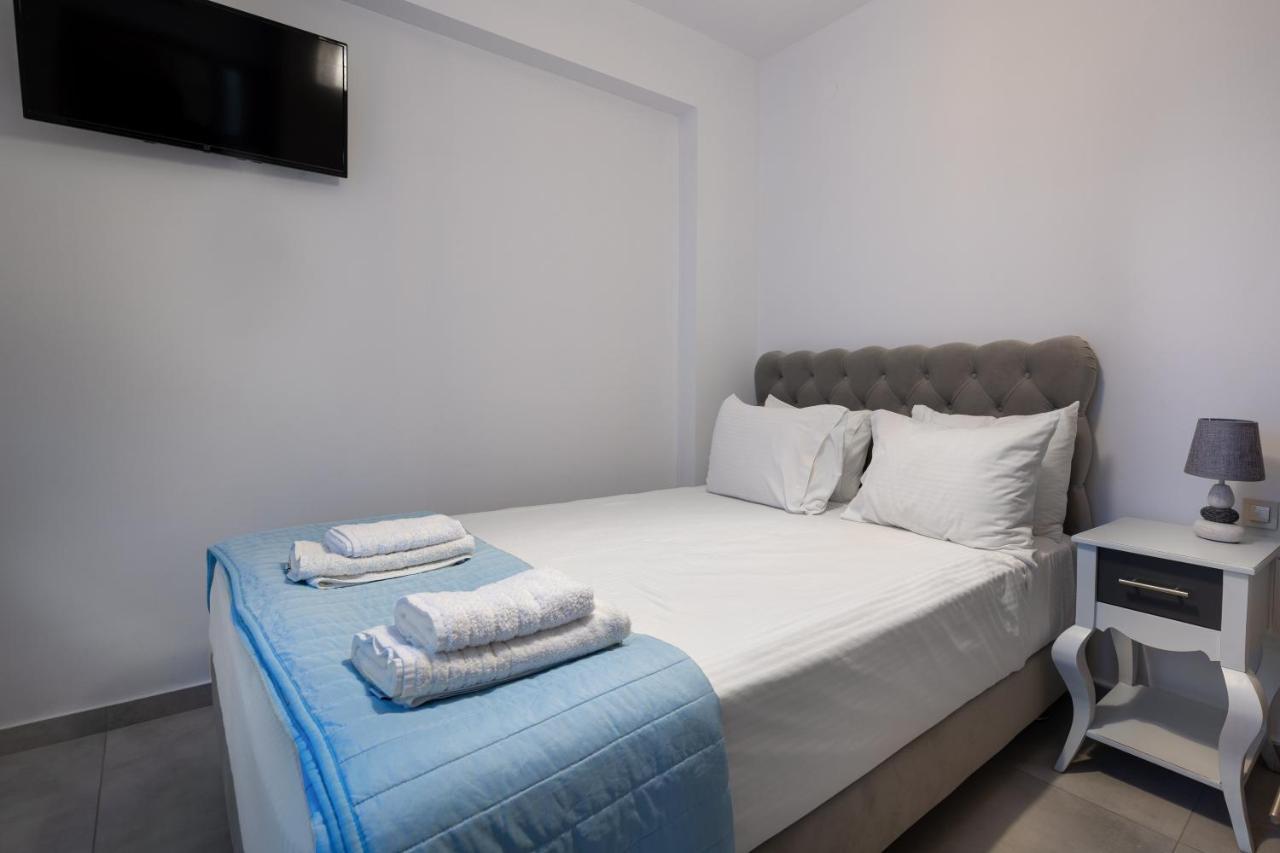 Molos Apartments Loutro Exterior foto