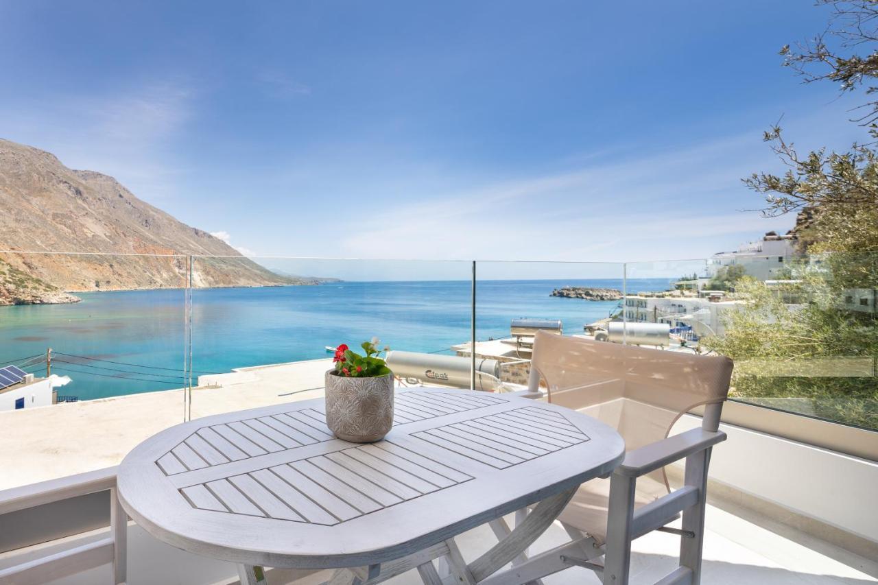 Molos Apartments Loutro Exterior foto