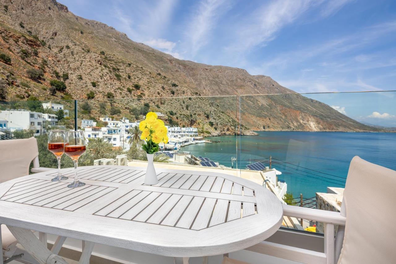 Molos Apartments Loutro Exterior foto