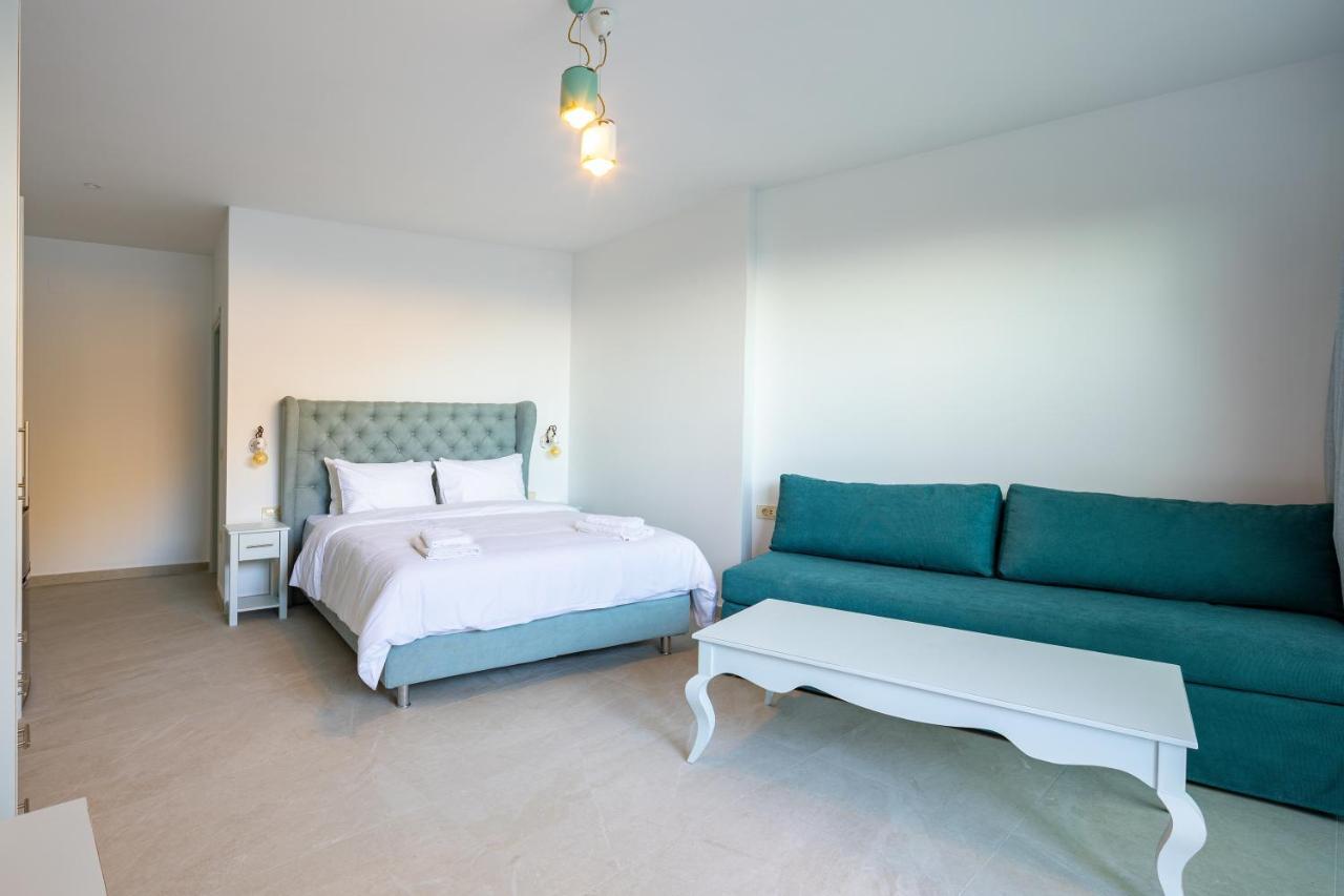 Molos Apartments Loutro Exterior foto