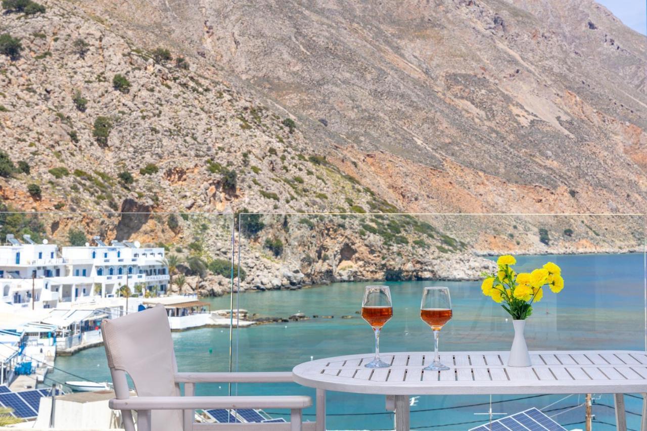 Molos Apartments Loutro Exterior foto